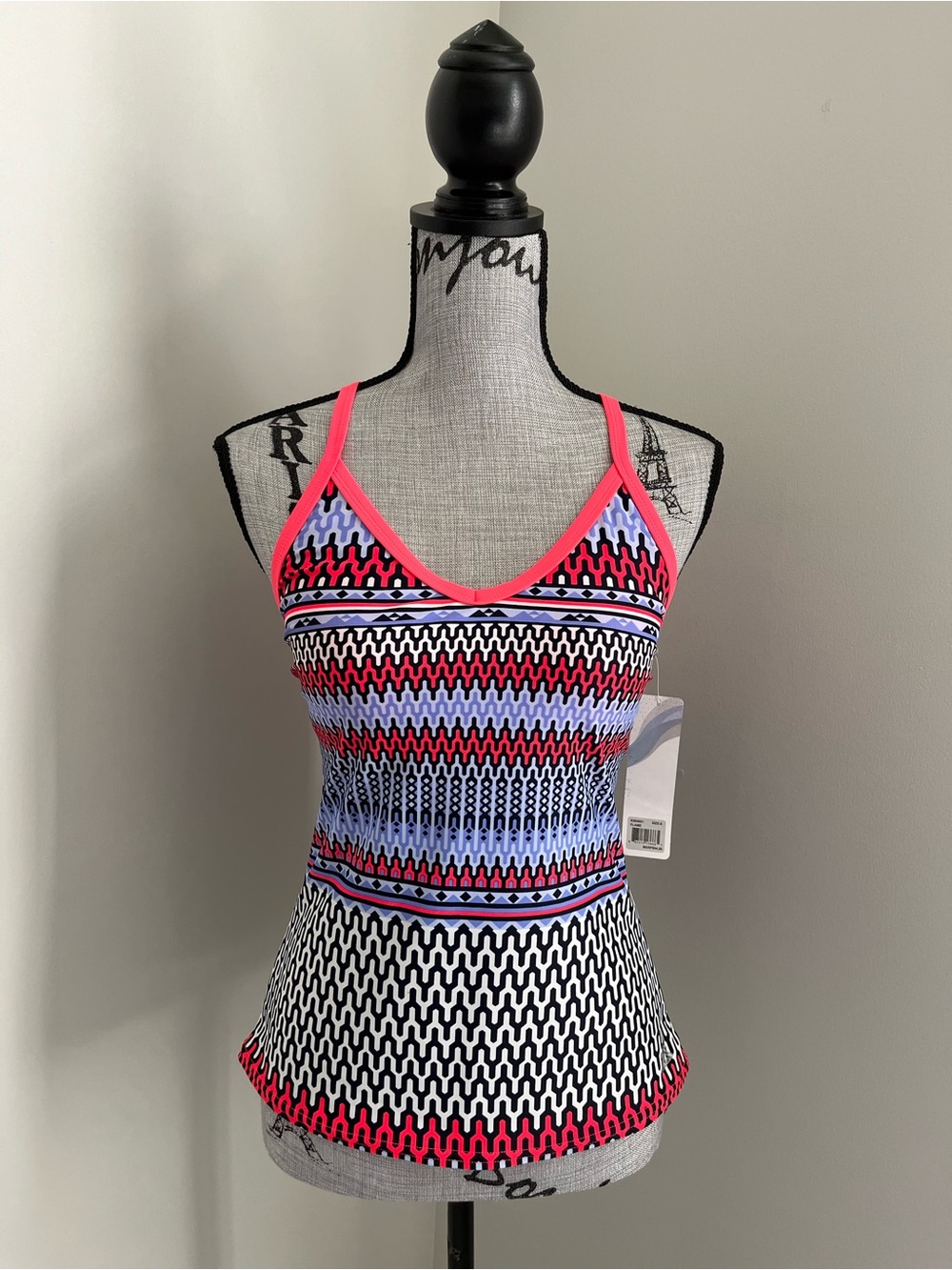 BNWT Zeroxposur patterned coral trim swim tankini size 8